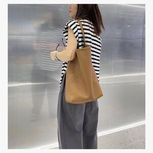 Amazon Bucket Tote Bag Taupe Leather Large